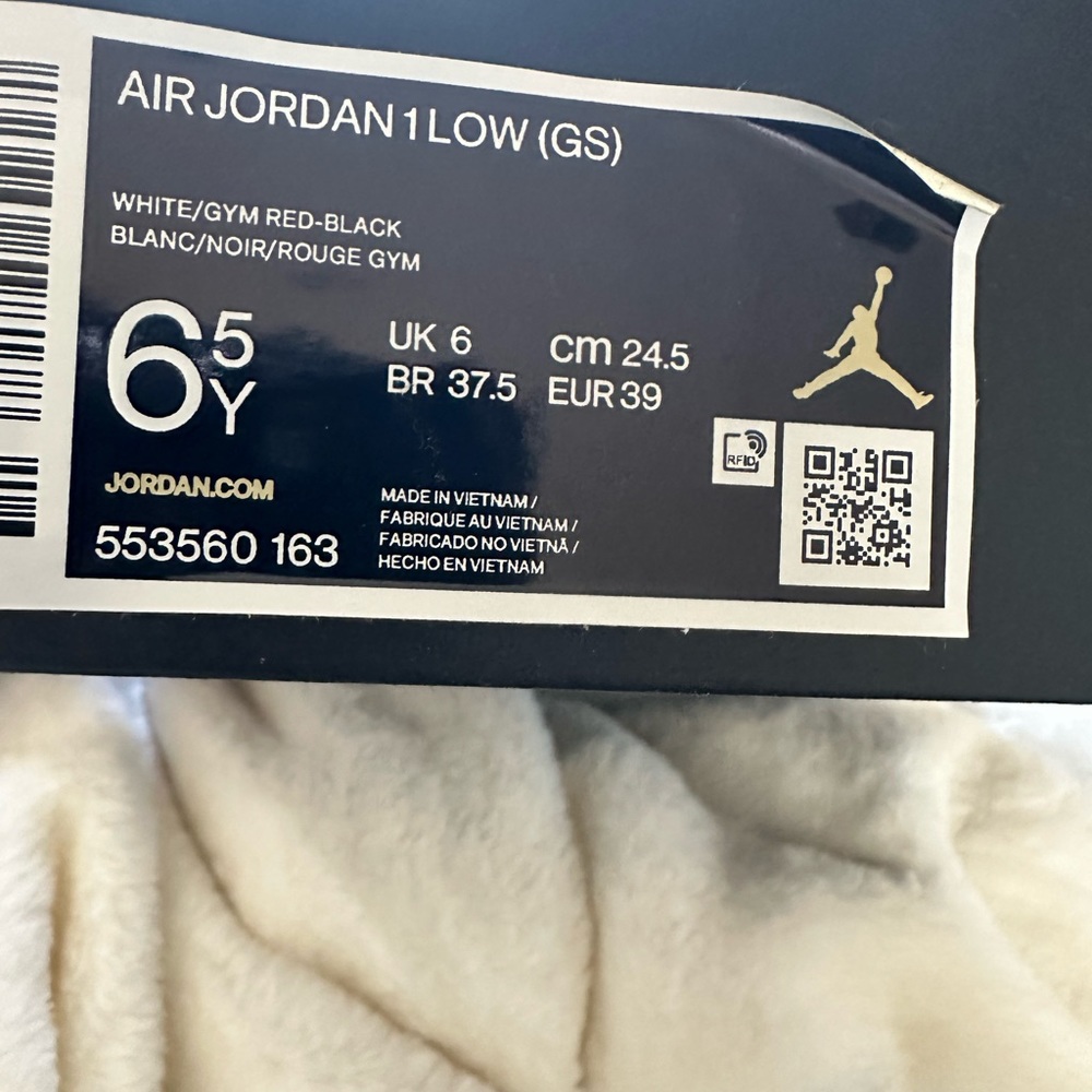 NWT AIR JORDAN 1 LOW GS 6.5 Youth🏀🏀🏀❤️🖤❤️🖤 - Picture 10 of 16